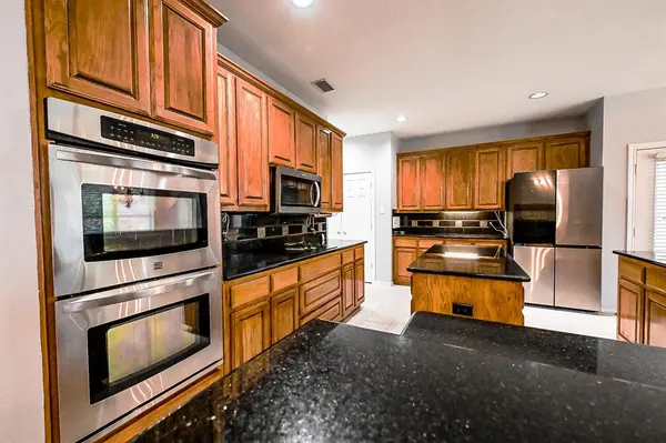 2389 Briarhill Boulevard, Highland Village, TX 75077
