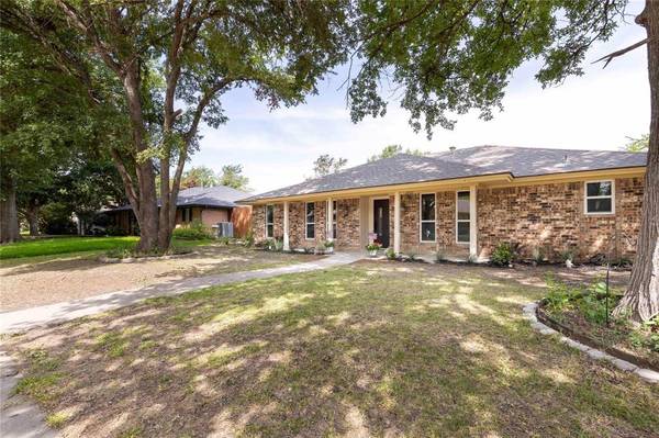 2705 Chadwick Drive, Plano, TX 75075