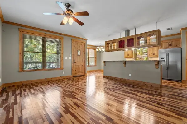 912 E 51st ST, Austin, TX 78751