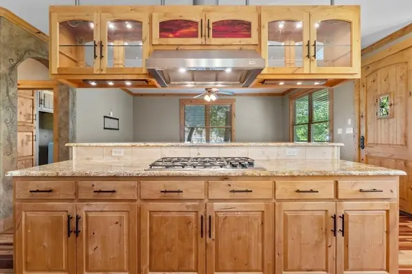 912 E 51st ST, Austin, TX 78751