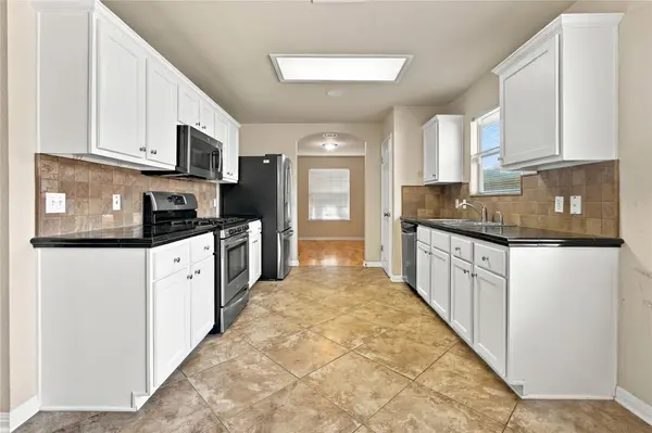 17512 Wiseman DR, Pflugerville, TX 78660
