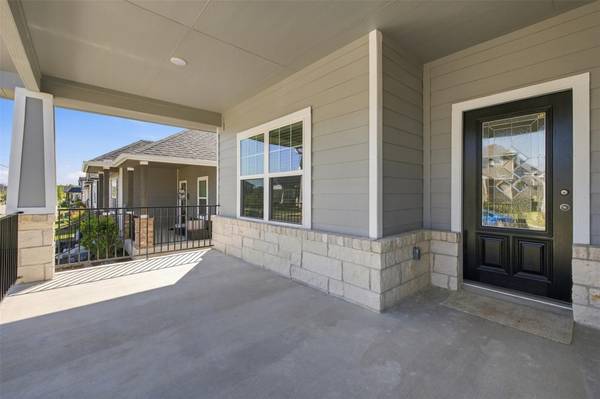 204 Ashby DR, Hutto, TX 78634