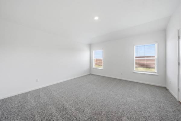 225 W Luna Blue LN, Jarrell, TX 76537