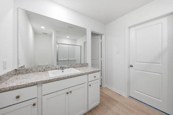 225 W Luna Blue LN, Jarrell, TX 76537