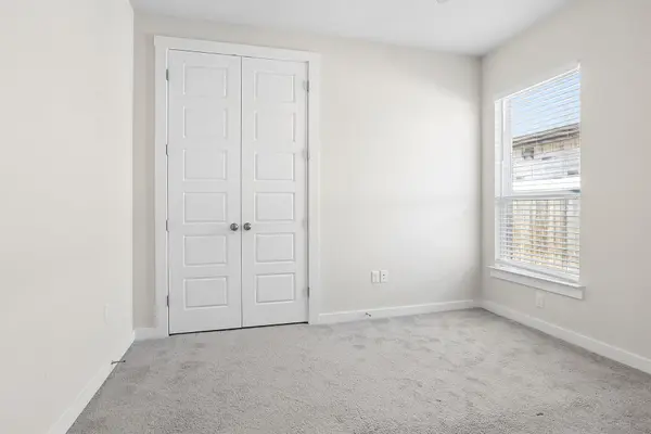 6405 Velvet Leaf LN, Buda, TX 78610