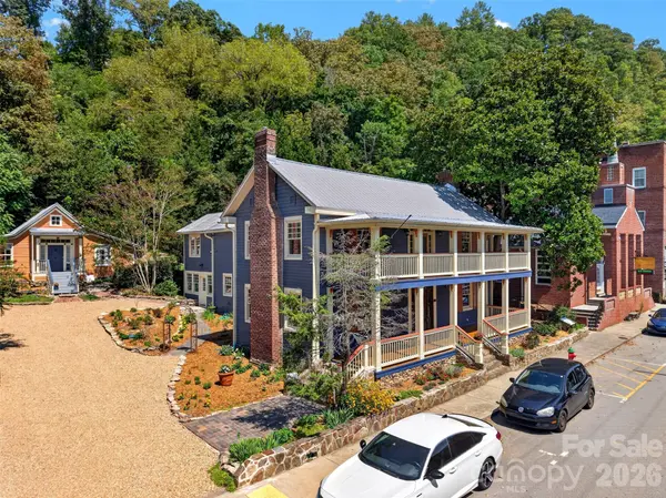 39 S Main ST, Marshall, NC 28753
