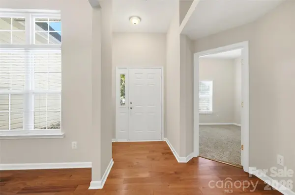9326 Royal Highlands CT, Charlotte, NC 28277