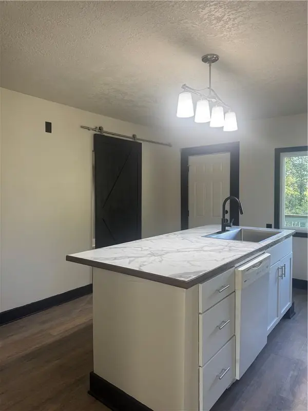 547 Orchard PL, Excelsior Springs, MO 64024