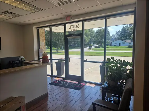 306 Baptiste DR, Paola, KS 66071