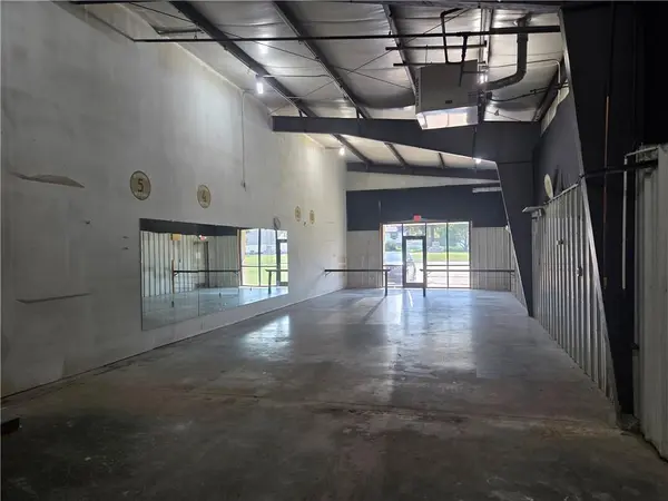 306 Baptiste DR, Paola, KS 66071