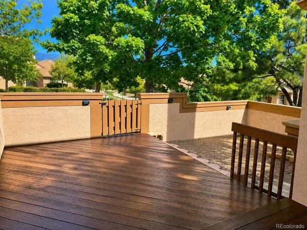 6109 Pine Hill, Colorado Springs, CO 80918