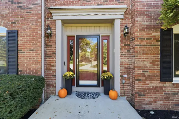 897 Joann CT, Carmel, IN 46032-5295