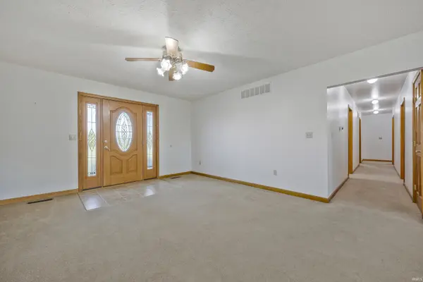 2716 E State Road 64 ***, Princeton, IN 47670