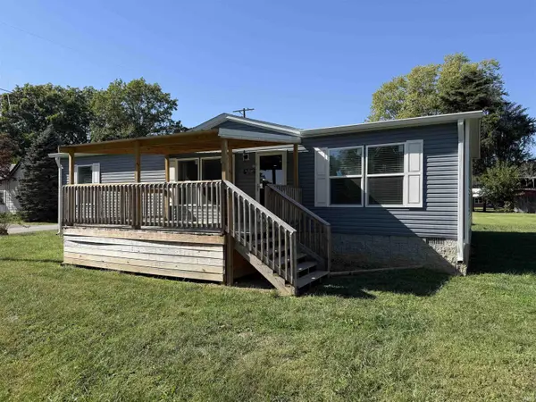 1005 S Cleveland ST, Monroe City, IN 47557
