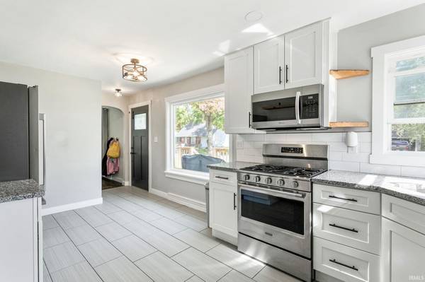 209 N Erie ST, Osceola, IN 46561