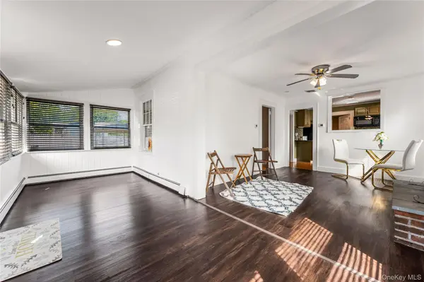 97 Magnolia DR, Mastic Beach, NY 11951