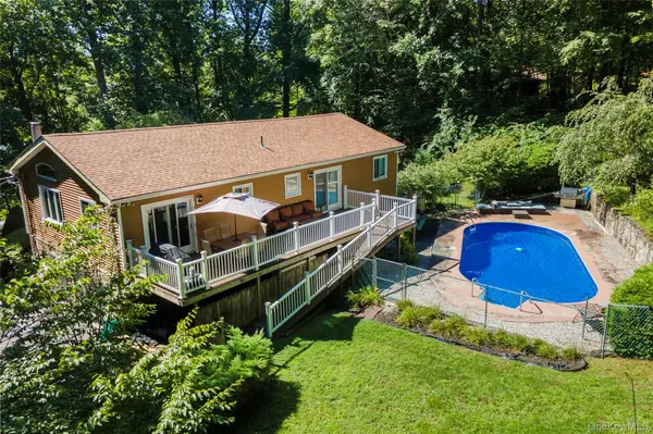 137 W Shore DR, Putnam Valley, NY 10579