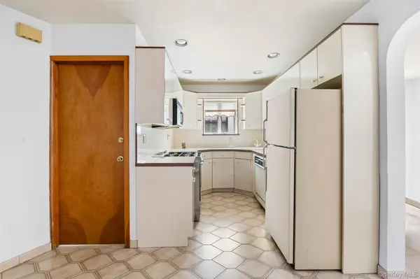1538 W 11th ST, Brooklyn, NY 11204