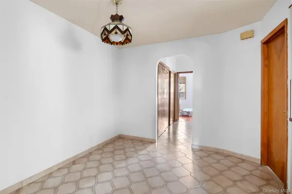 1538 W 11th ST, Brooklyn, NY 11204