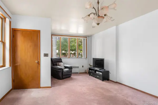 1538 W 11th ST, Brooklyn, NY 11204