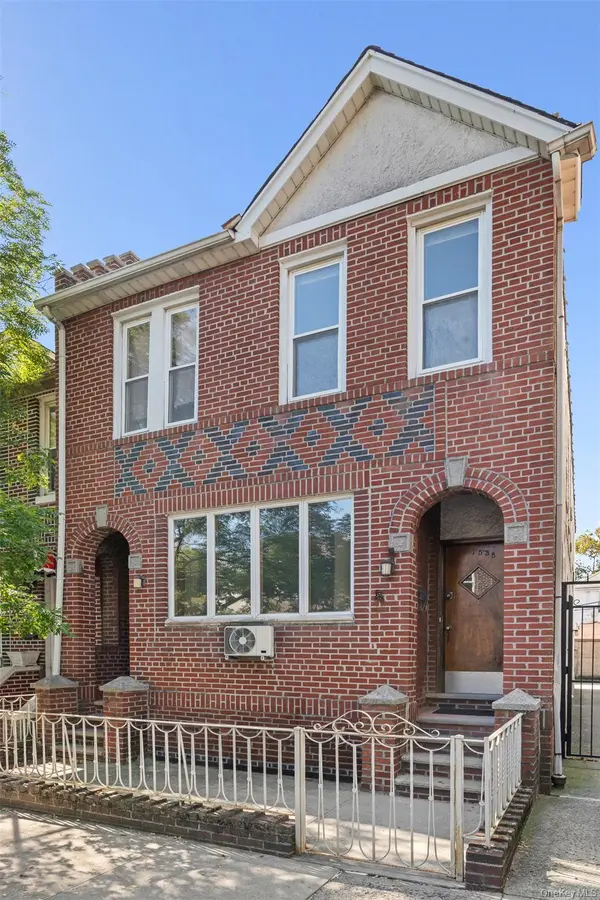 1538 W 11th ST, Brooklyn, NY 11204