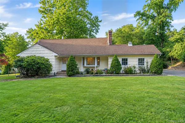 554 Wheeler RD, Hauppauge, NY 11788