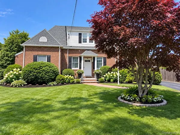 114 George RD, North Bellmore, NY 11710