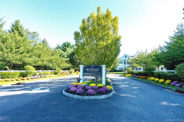 36 Providence DR, Islip Terrace, NY 11752
