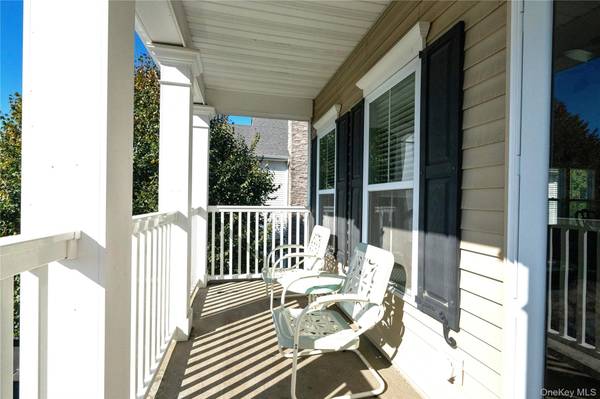 36 Providence DR, Islip Terrace, NY 11752