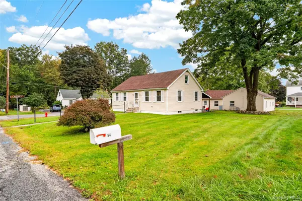 54 Western AVE, Middletown, NY 10940