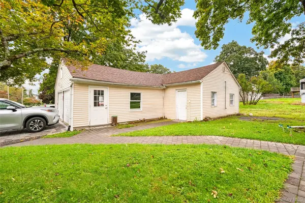 54 Western AVE, Middletown, NY 10940