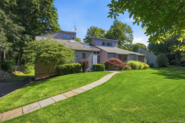 1 Kings Grant WAY, Briarcliff Manor, NY 10510