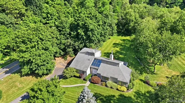 1 Kings Grant WAY, Briarcliff Manor, NY 10510