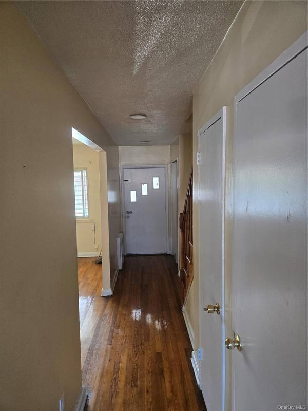 4030 Baychester AVE, Bronx, NY 10466