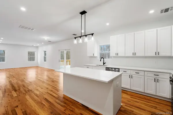 28 Northern AVE, Walden, NY 12586