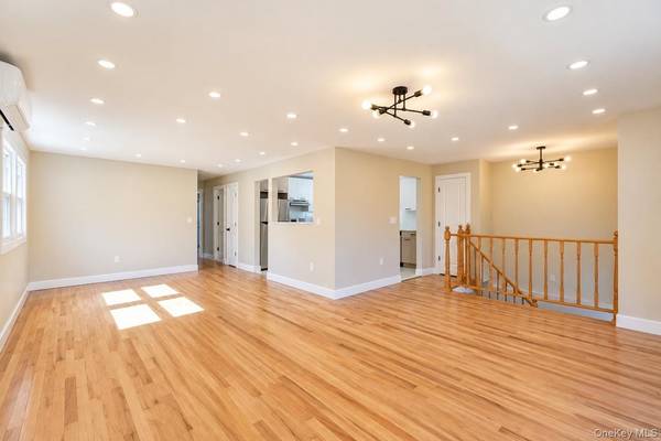 33 Area PL, Staten Island, NY 10314