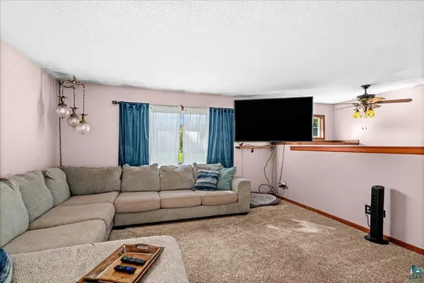 1919 W Arrowhead Rd, Duluth, MN 55811