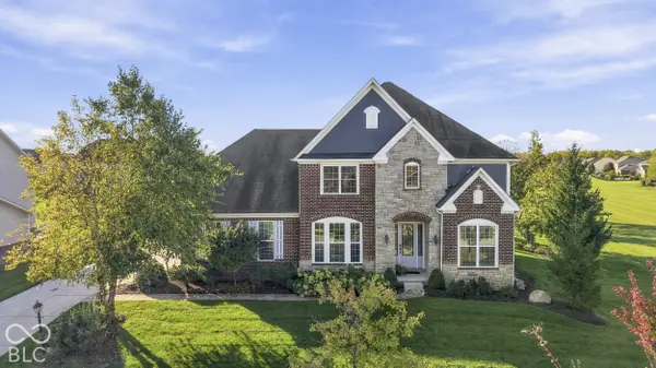14749 Edgebrook DR, Fishers, IN 46040