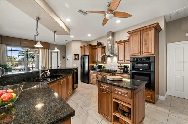 48 COLONY POINT DR, Punta Gorda, FL 33950