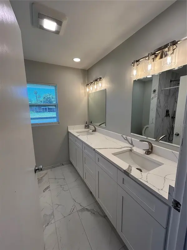 9 CASTLE CT, Palm Coast, FL 32137