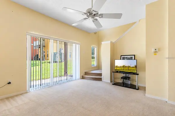 8516 CRYSTAL COVE LOOP, Kissimmee, FL 34747