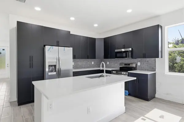 136 LOMAS RD, Rotonda West, FL 33947