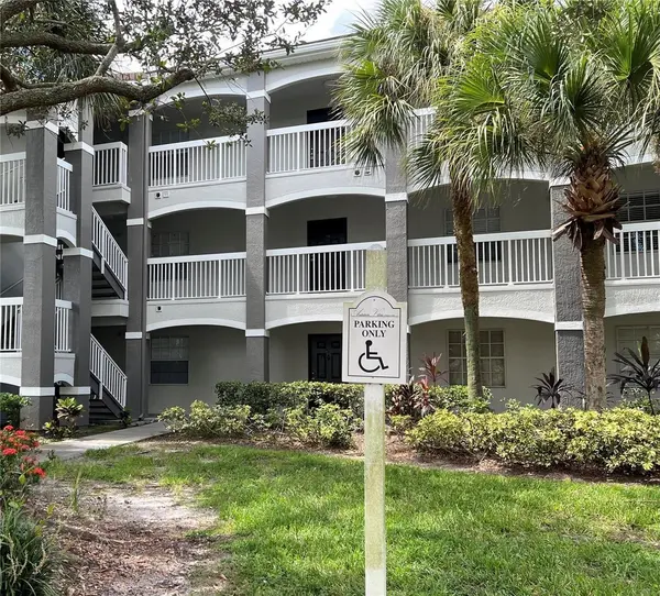 13905 FAIRWAY ISLAND DR #1013, Orlando, FL 32837