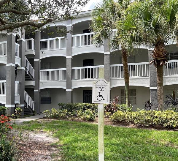 13905 FAIRWAY ISLAND DR #1013, Orlando, FL 32837