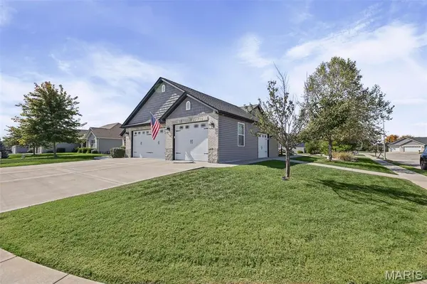 1015 Kankakee TRL, Mascoutah, IL 62258