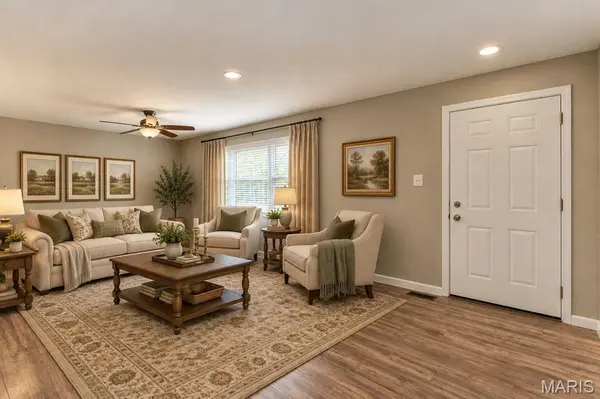 6541 Clifton Hills DR, St Louis, MO 63139