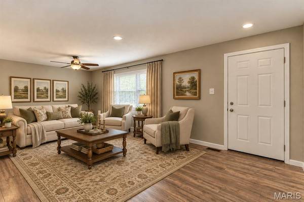 6541 Clifton Hills DR, St Louis, MO 63139