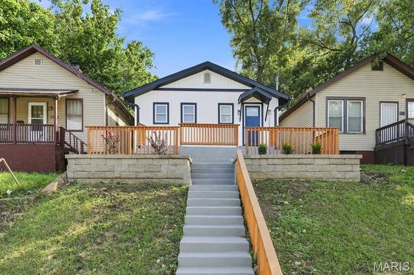 7208 Page AVE, Pagedale, MO 63133