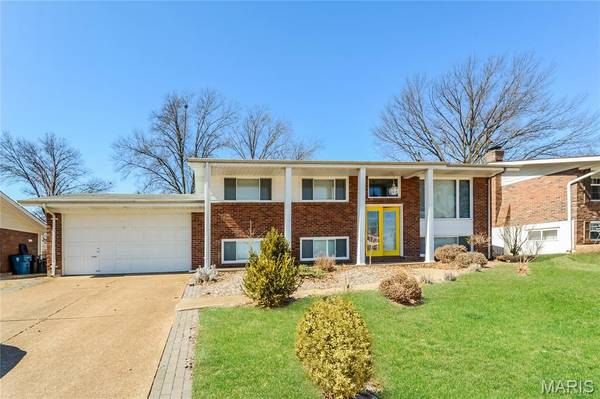 4243 Ashwick TER, St Louis, MO 63128