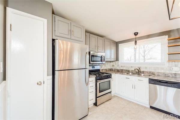 4243 Ashwick TER, St Louis, MO 63128
